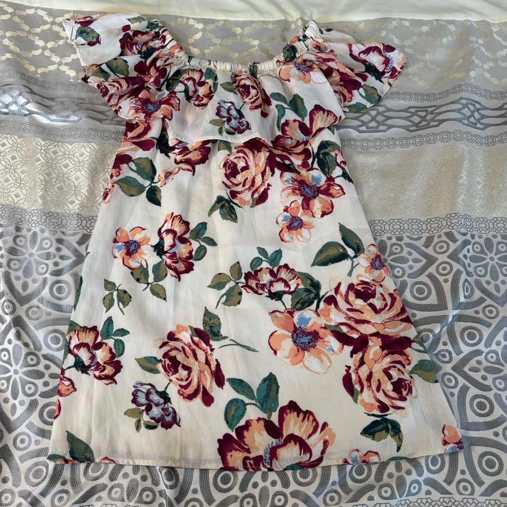Floral Woman Dress in Cream and Pink